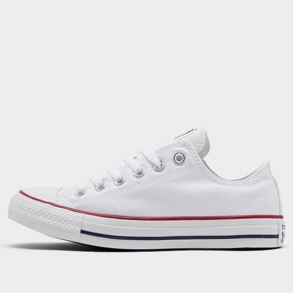 Brand new converse size 8,5